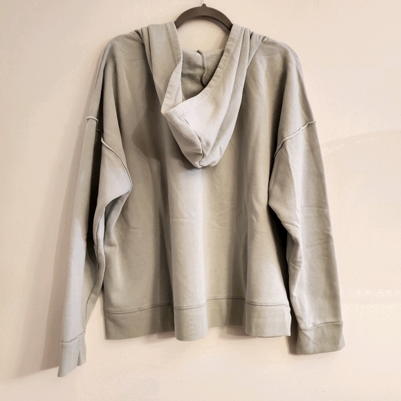 Universal Thread Gray Hoodie Sweatshirt - Picture 2 of 4